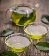 Zelený čaj na gastritídu s nízkou a vysokou kyslosťou: lekárske poradenstvo